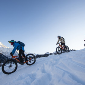 Fat Bike Electrique sur neige avec Altitude Bike School